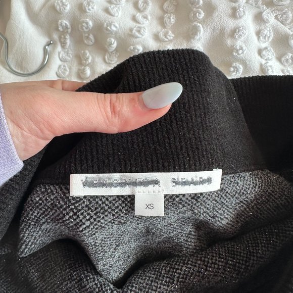 Veronica Beard Knit Mini Skirt Black & Gray Houndstooth Pattern Glitter Thread - Picture 2 of 7